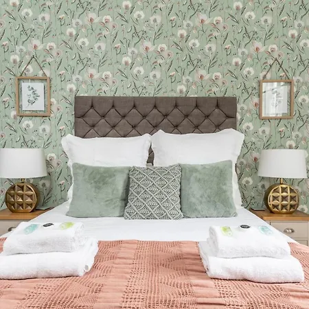 3 Feversham House Spacious 1-bed In The Heart Of Pass The Keys 约克