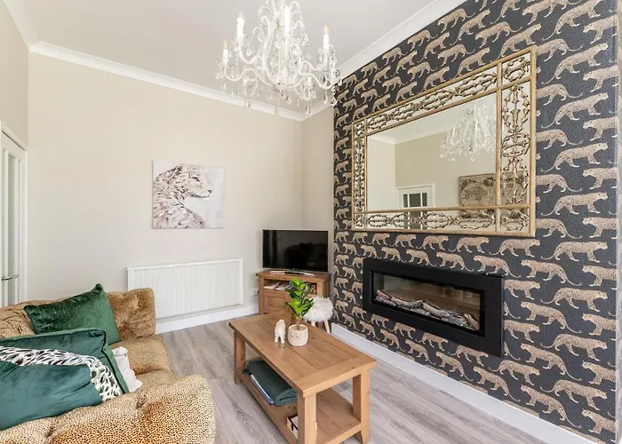 شقة 3 Feversham House Spacious 1-bed In The Heart Of Pass The Keys