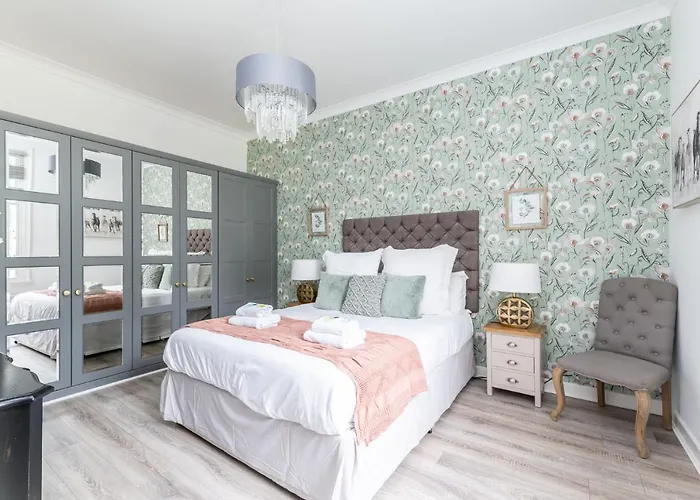 3 Feversham House Spacious 1-bed In The Heart Of Pass The Keys * يورك