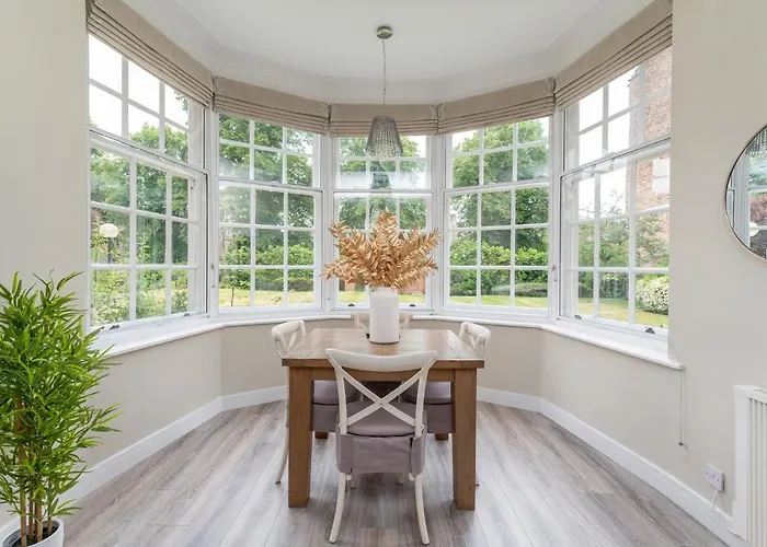 3 Feversham House Spacious 1-bed In The Heart Of Pass The Keys * York