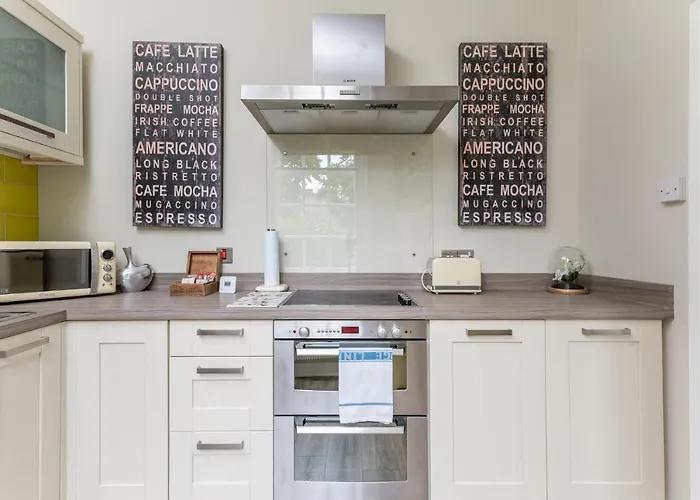 3 Feversham House Spacious 1-bed In The Heart Of Pass The Keys Appartamento York