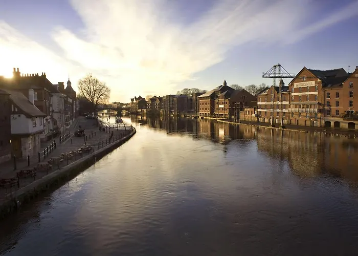 3 Feversham House Spacious 1-bed In The Heart Of Pass The Keys Appartamento York