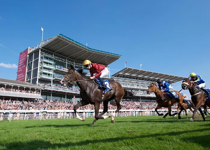 3 Feversham House Spacious 1-bed In The Heart Of Pass The Keys Appartamento *