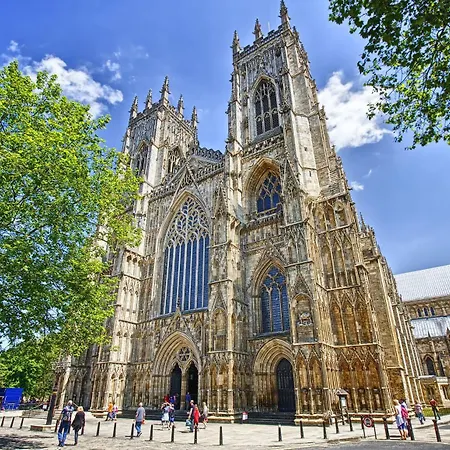 Apartment 3 Feversham House Spacious 1-bed In The Heart Of Pass The Keys York